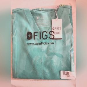 NWT Figs Casma scrub top Large